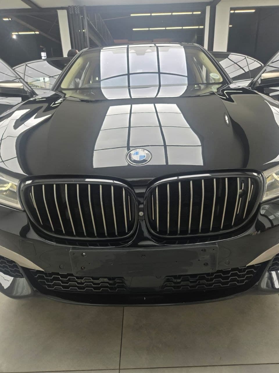 BMW 760Li V12